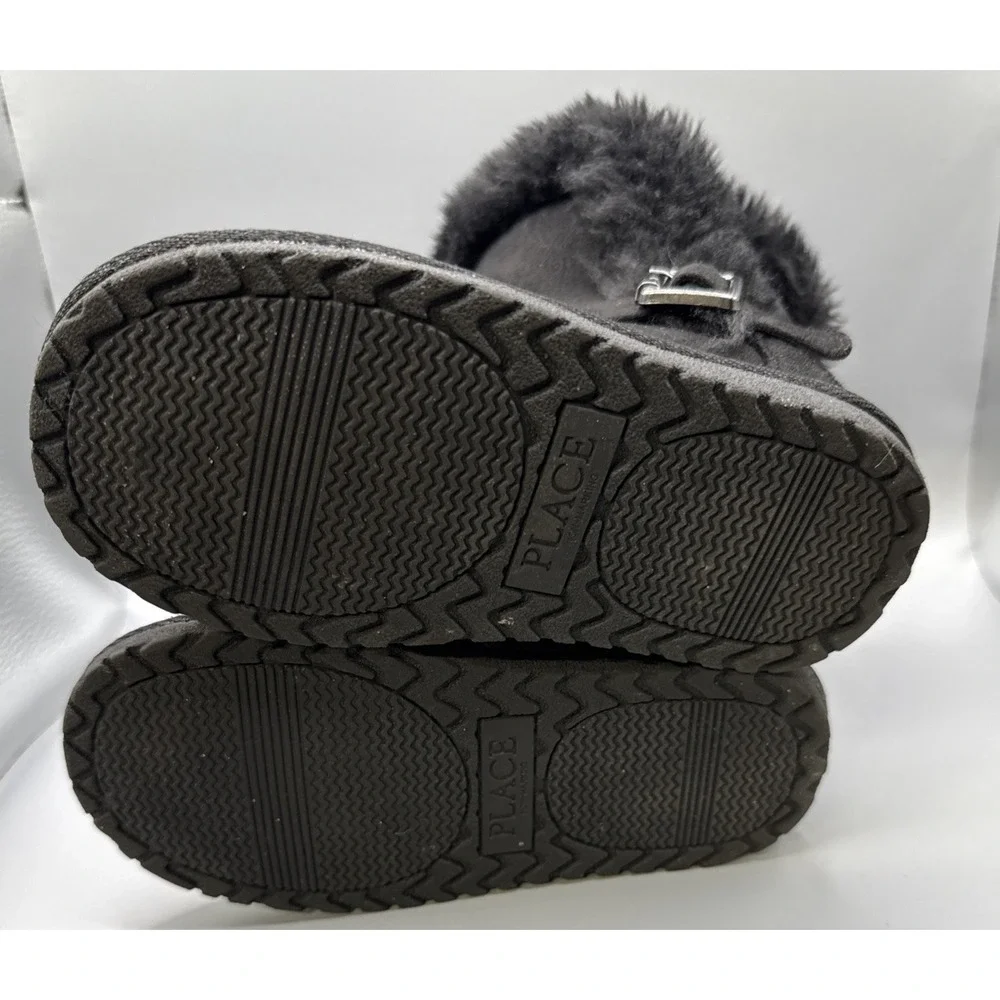 THE CHILDREN'S PLACE Black Suede W/Faux Fur & buckle Boots Size 11 toddler‎